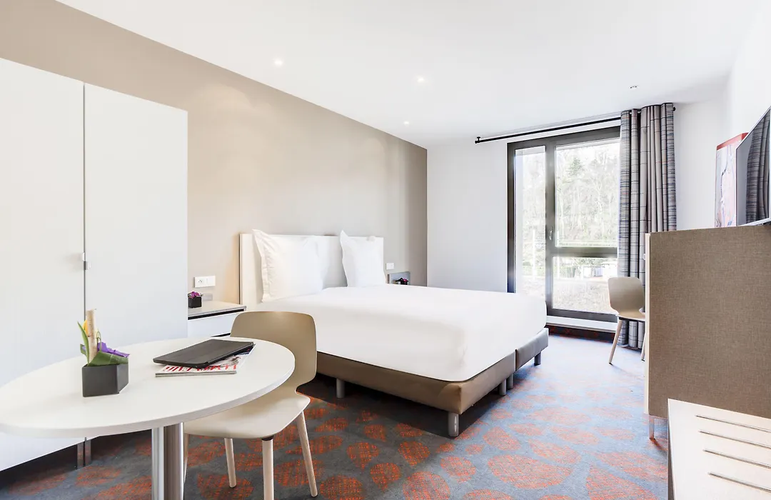 Spark By Hilton Lyon Park Saone-1
