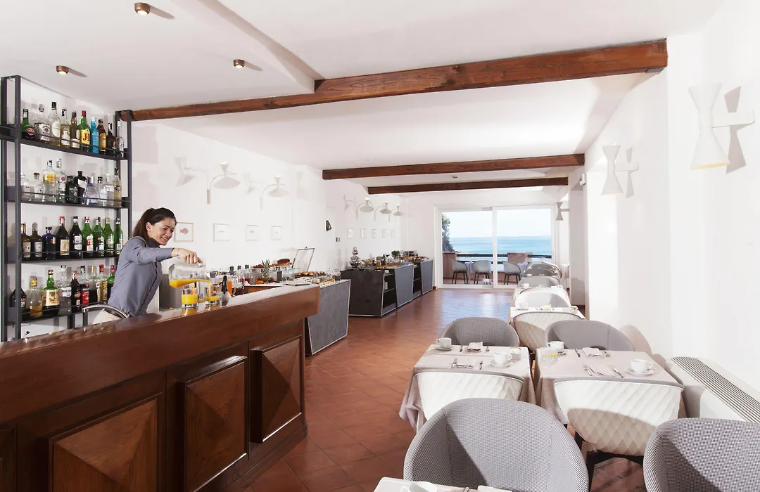Hotel Villa Domizia-1