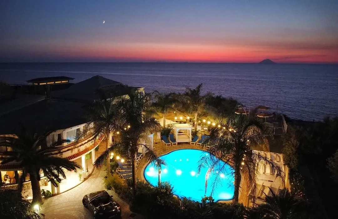 Resort Rocca di Vadaro - Beachfront Suites, Rooms&Apartments-1