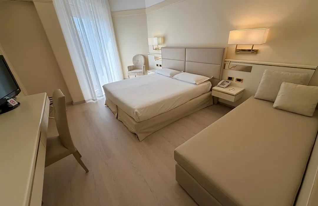 Hotel Bristol-1