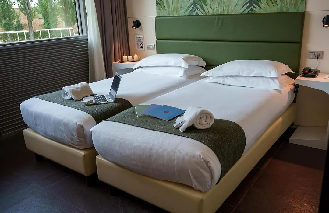 Best Western Hotel Green City-1