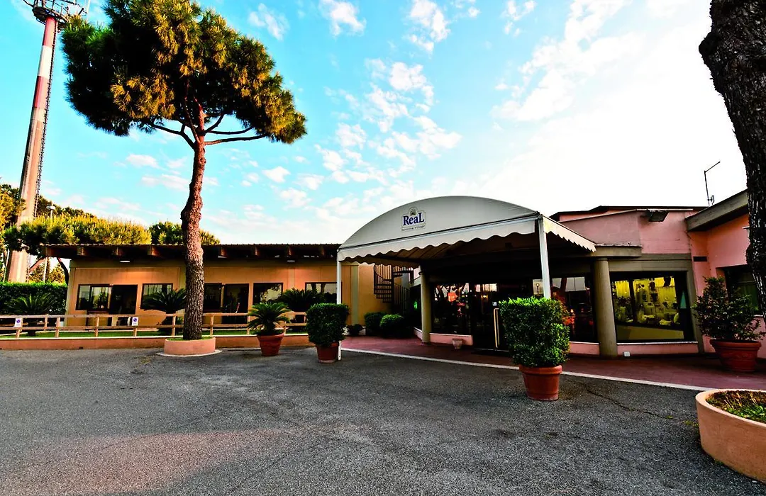 Real Village Roma-1