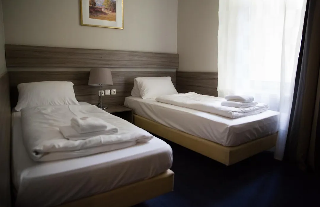 City Hotel - Heefa Ohg-1