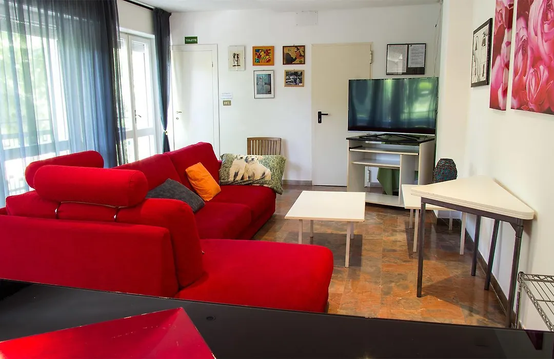 Hotel Viscount-1