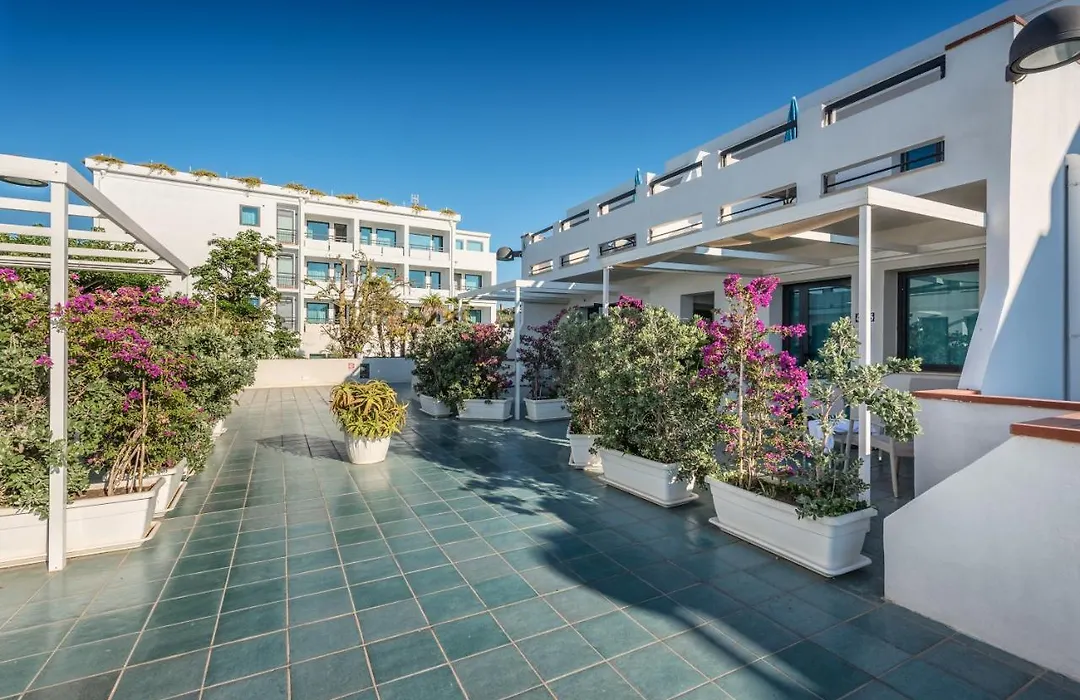 Acacia Marina-1