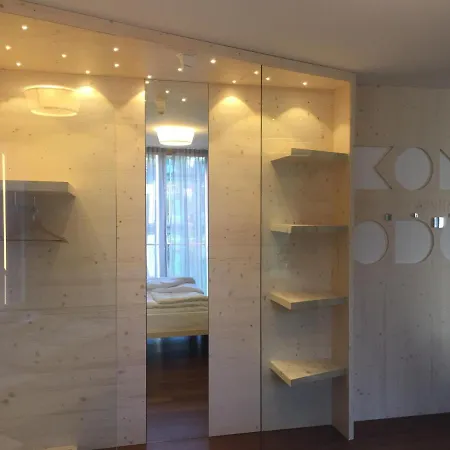 Komodo Short Stay Apartments-3