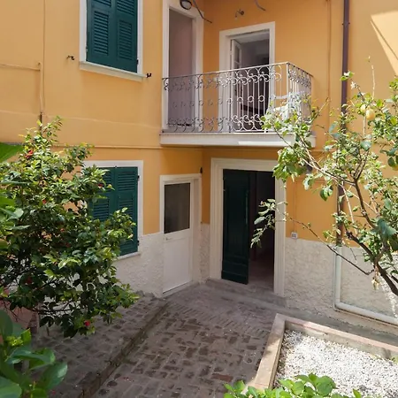 Cecio 5 Terre Rooms-2