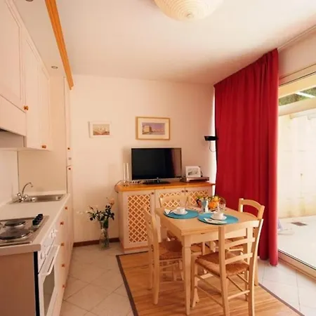 Residence Rex Lo Scoglietto-2