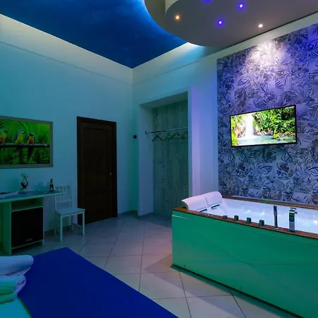 Pompei Luxury Rooms-3