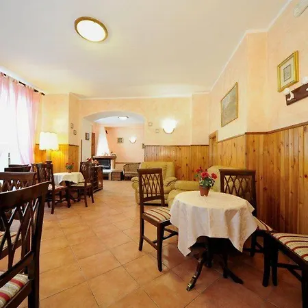 Albergo Pensione Paola-3
