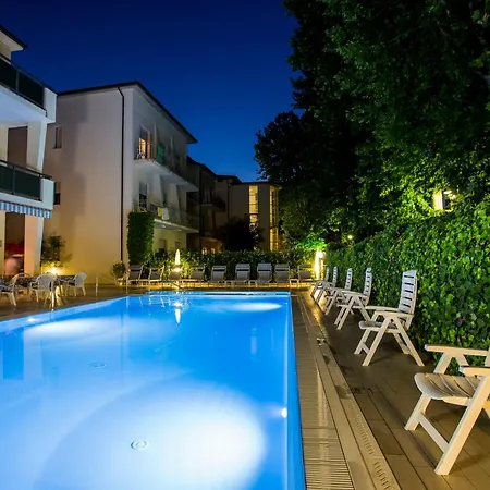 Hotel Athena-3