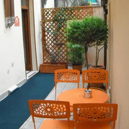 Bed & Breakfast Camollia-3