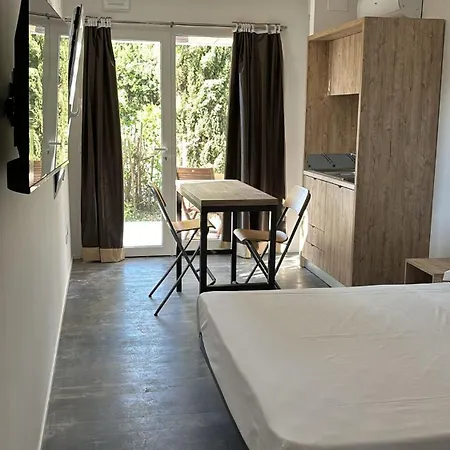 Borgo Rosso Country House B&B-2