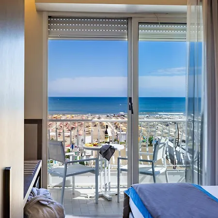 Hotel Continental Rimini-3