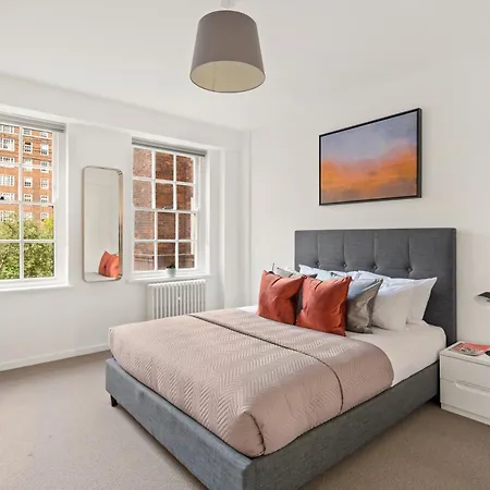Dolphin House Serviced Apartments-2