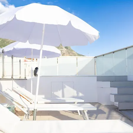 White 1903 - Rooftop Pool & Luxury Rooms-2