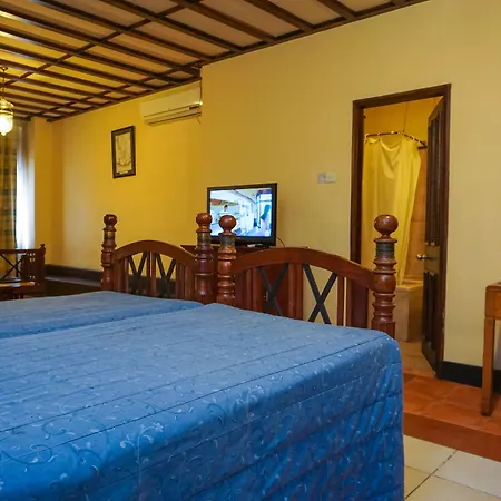 Grand Oriental Hotel-2