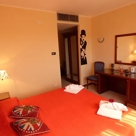 Hotel Fidenza-3