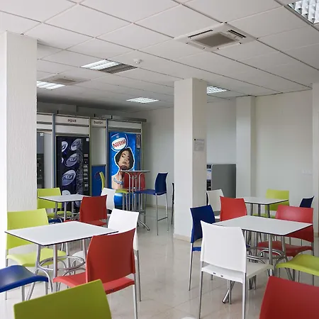 Albergue Inturjoven Sevilla-2