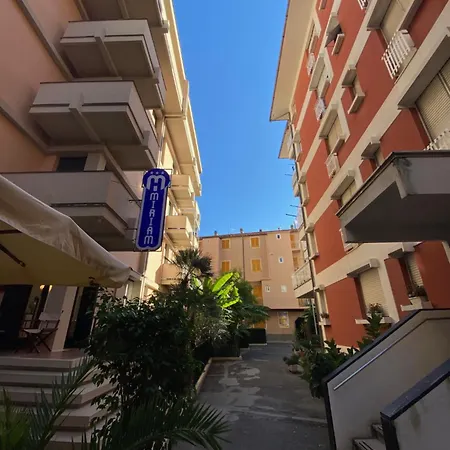 Hotel Miriam-2