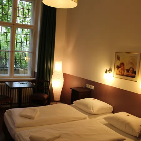 Grand Hostel Berlin Classic-3