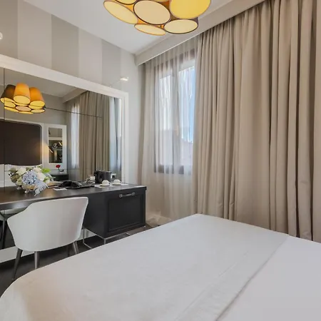 Hotel Grande Italia-2