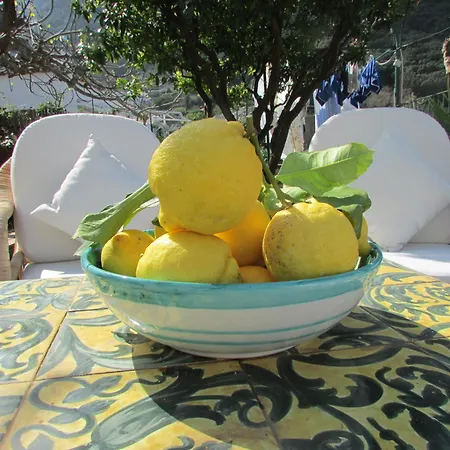 Casa Palazzo a Mare-3