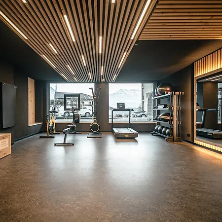 Sport&Wellness Hotel Cristallo-3