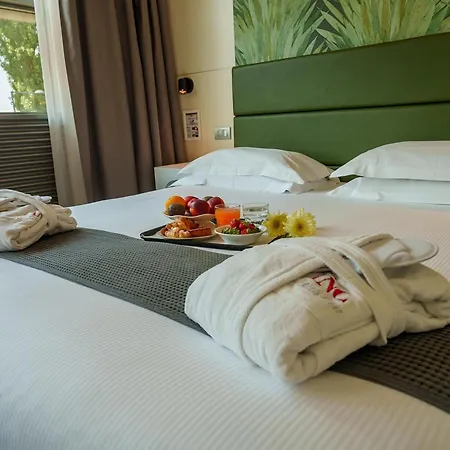 Best Western Hotel Green City-3