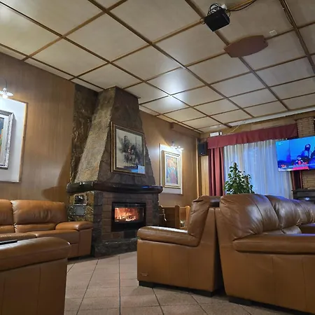 Hotel Bamby-3