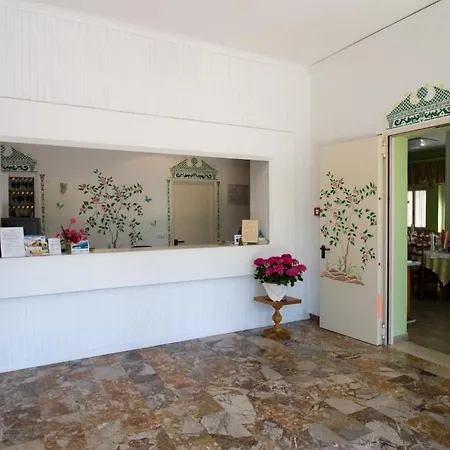Hotel Viscount-2