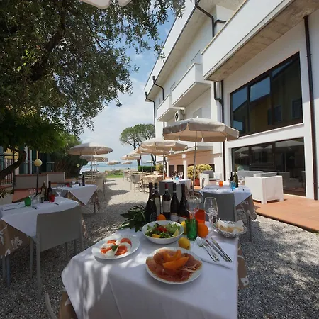 Hotel Saviola-3