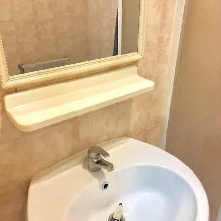 La Petite Maison-3