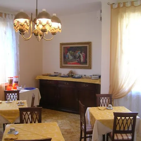 Bed And Breakfast Top Class-3