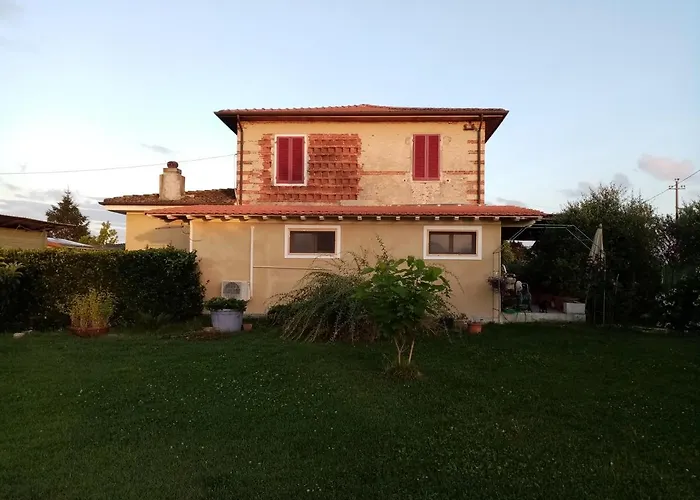 Vecchio Casale Margherita Camaiore