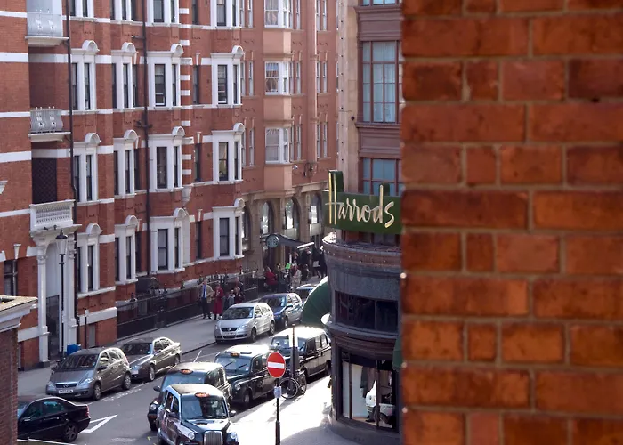 The Capital Hotel, Apartments & Townhouse - Small Luxury Hotels Of The World Londra