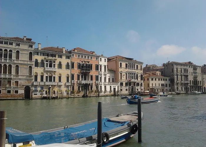 B&B Venice 1964