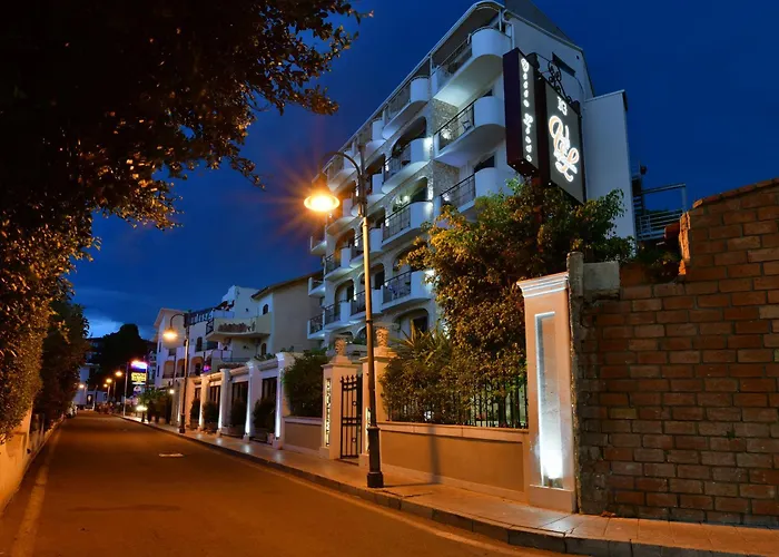 Hotel&Apartments Villa Linda