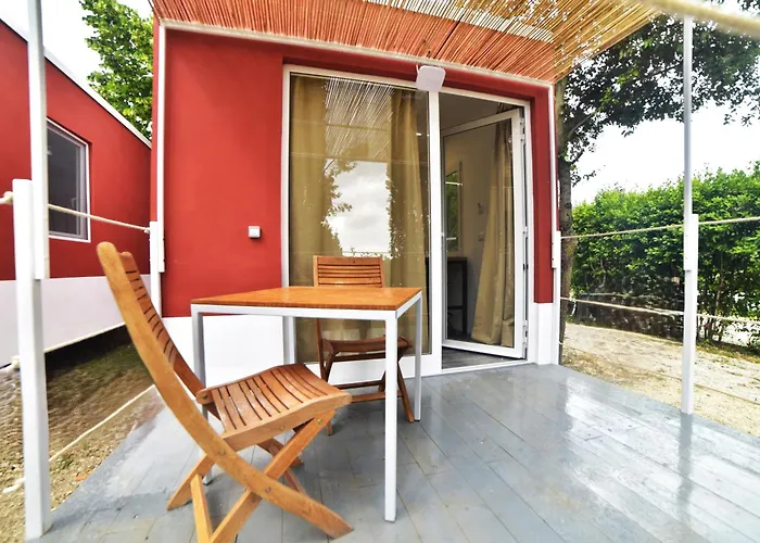 Borgo Rosso Country House B&B