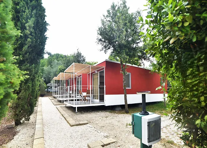 Borgo Rosso Country House B&B