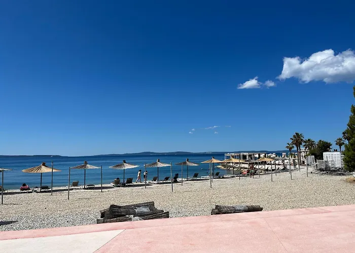 Apartment Marimar, Beachfront 1St Row Spalato