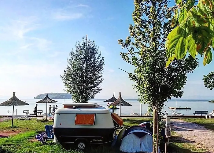 Camping Village Punta Navaccia
