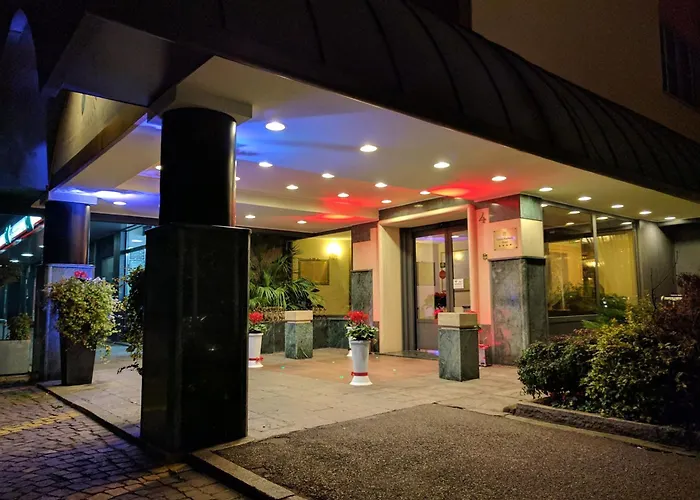 Santa Barbara Hotel