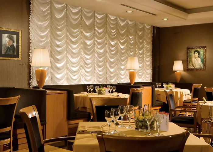 Ramada By Wyndham Naples