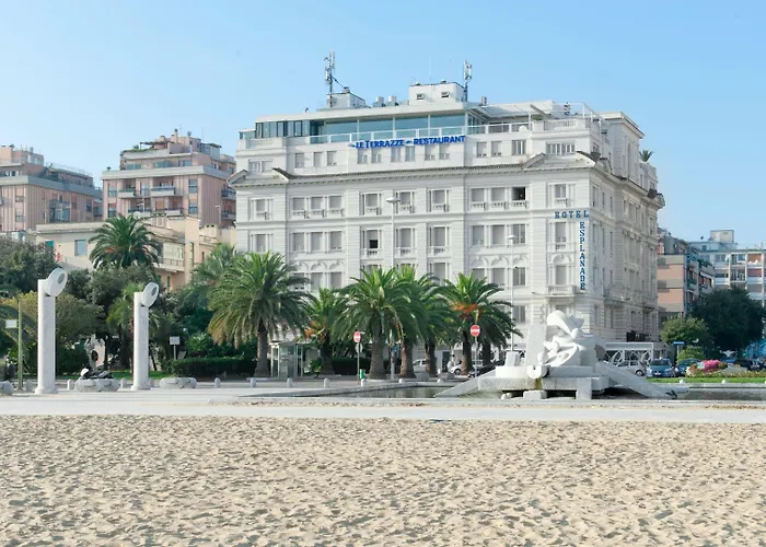 Hotel Esplanade