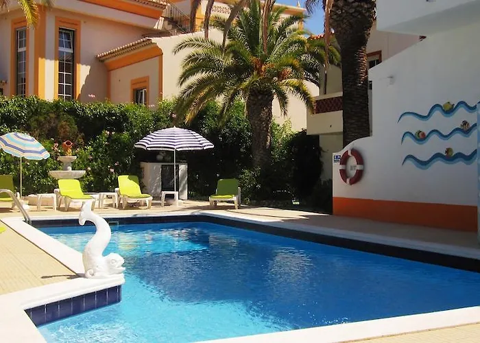 Palm Villa Estudios Lagos