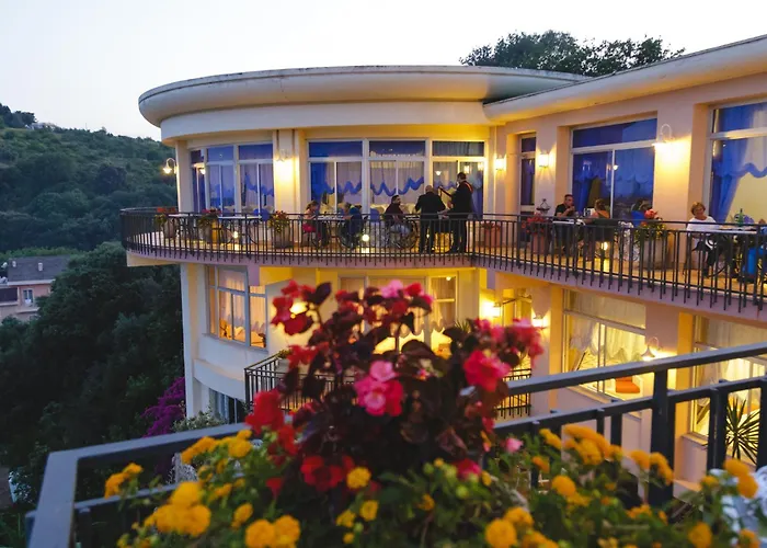 Summit Hotel