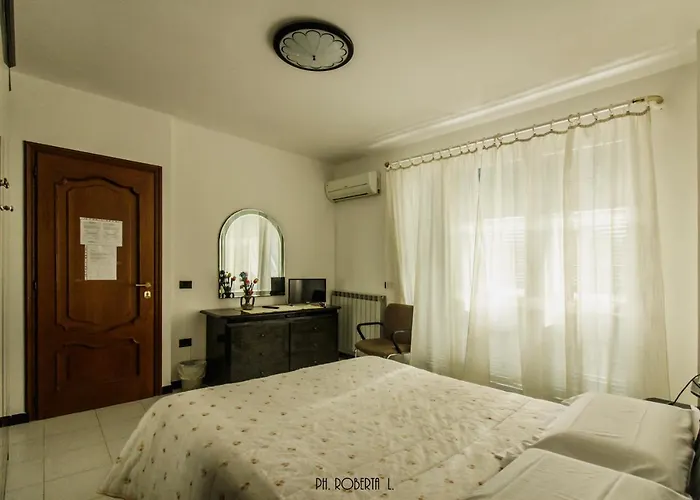 Bed and Breakfast Profumo Di Mare Free Private Parking Included Sanremo